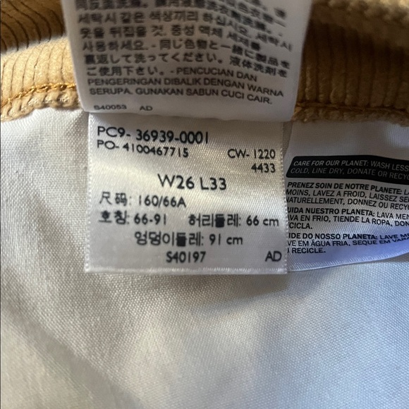 Levi’s Ribcage Bootcut Corduroy Pants Yellow Iced Coffee size 26 - Picture 11 of 11